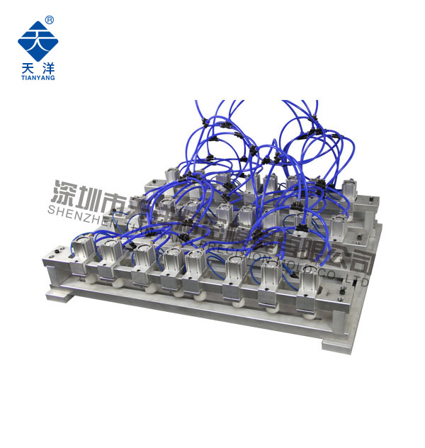 18個(gè)圓X20插齒式氣動(dòng)打孔機(jī) 18個(gè)圓X20插齒式氣動(dòng)打孔機(jī)