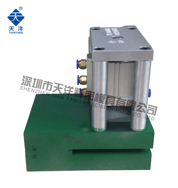 150X40X20氣動打孔機