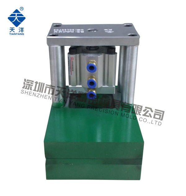 150X40X20氣動打孔機