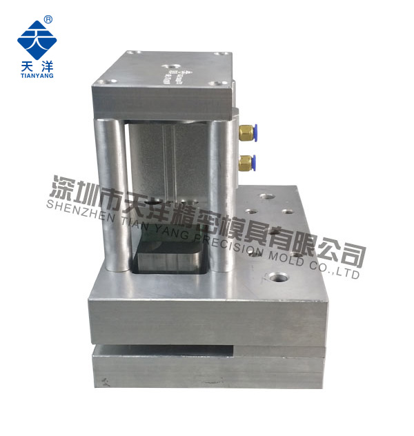 150X40X20氣動打孔機