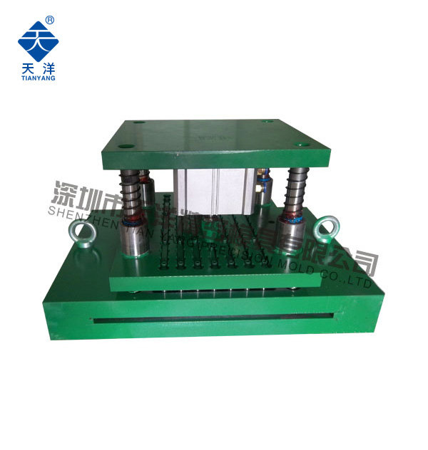 300個(gè)X9mm氣動打孔機(jī)