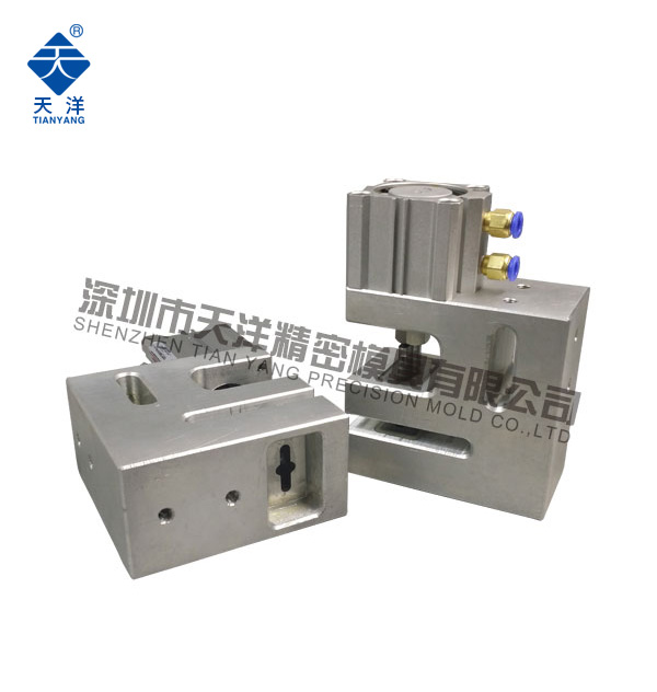 30X6X9mm氣動打孔機(jī)