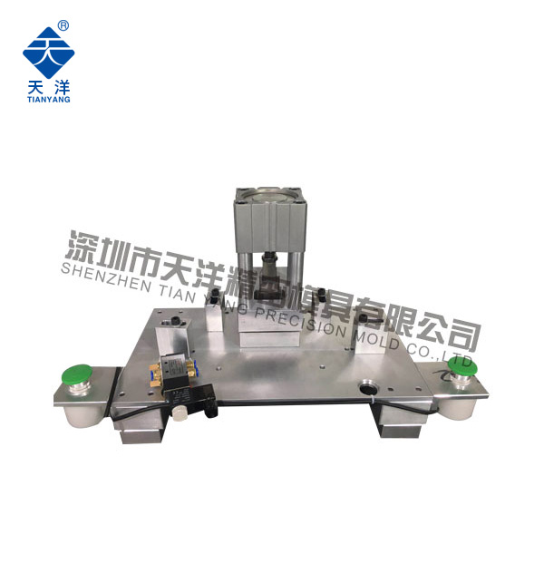 30X6X9mm氣動打孔機(jī)