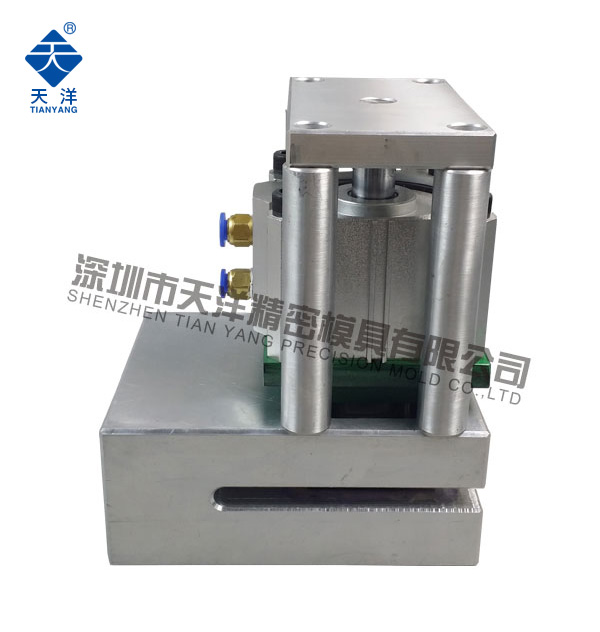 80X20mm氣動(dòng)打孔機(jī)