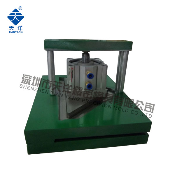 150X40X80mm氣動(dòng)打孔機(jī)